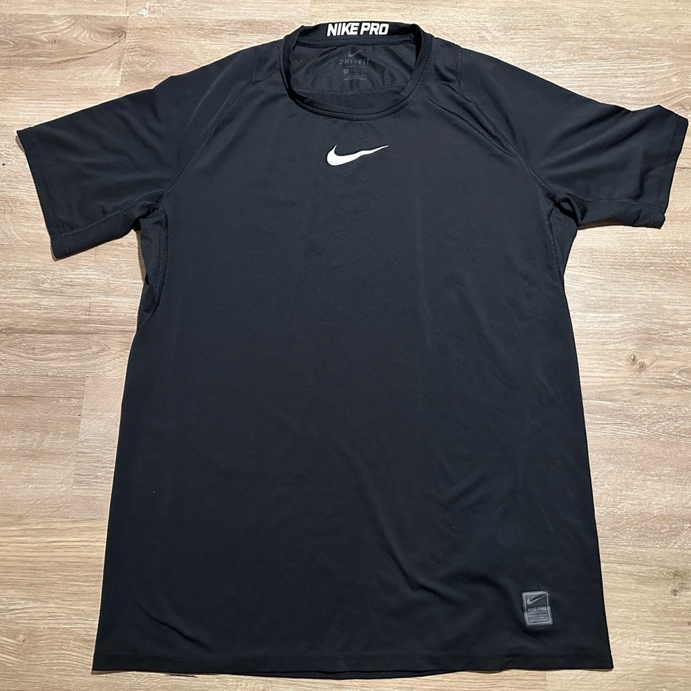 Brand New Nike Men's PRO AREO ADAPT SHIRT BLACK SZ L